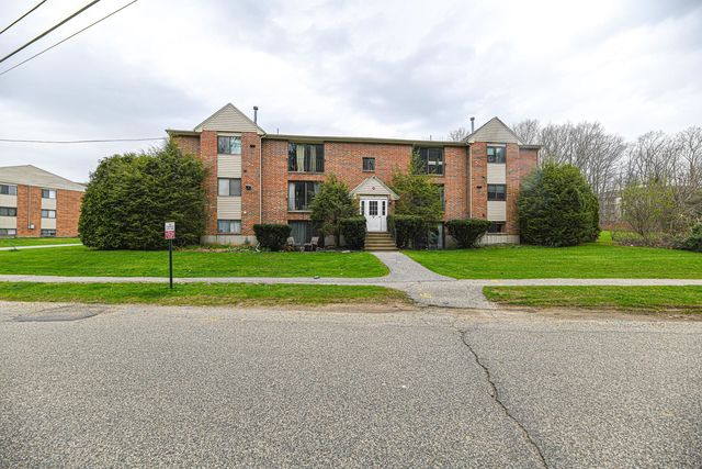 2 Brookside Drive UNIT 11, Exeter, NH 03833