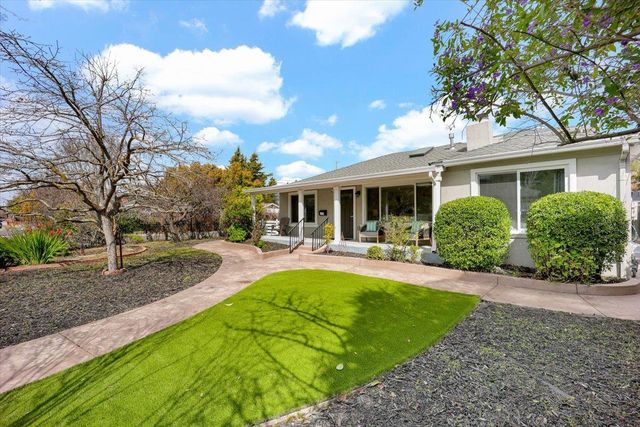 3335 Spring St, Redwood City, CA 94063