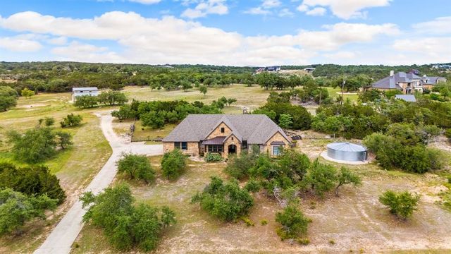 670 Heather Hills Dr, Dripping Springs, TX 78620