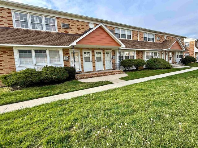 5517 Suffolk Ct #R4, Ventnor City, NJ 08406