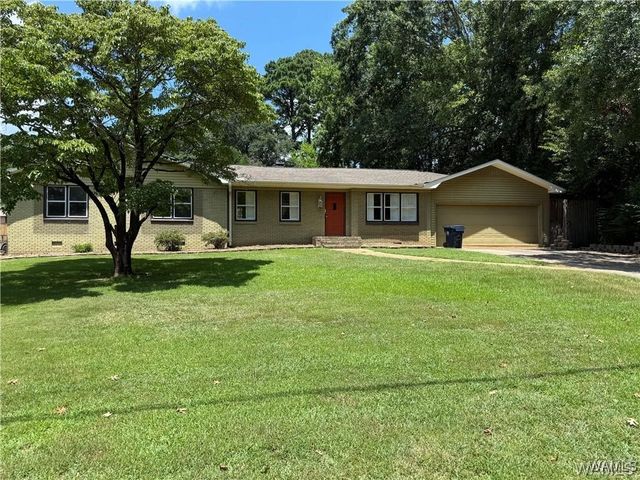1004 Greystone St, Northport, AL 35473