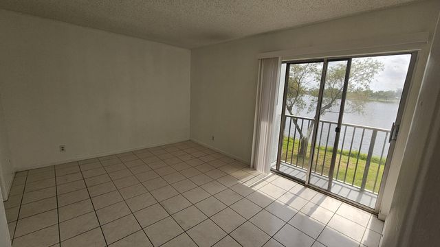 8720 N  Sherman Cir #207, Hollywood, FL 33025