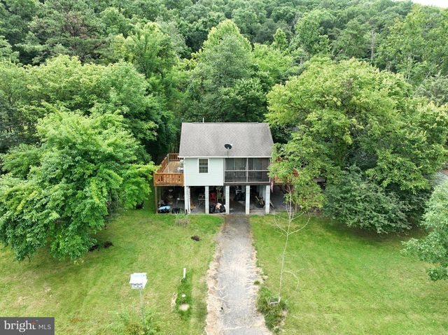 337 Mountain River Way, Levels, WV 25431