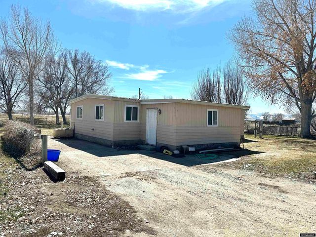 725 Rendezvous Rd, Riverton, WY 82501