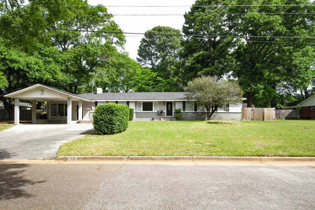 505 Kenwood Ln, Longview, TX 75604