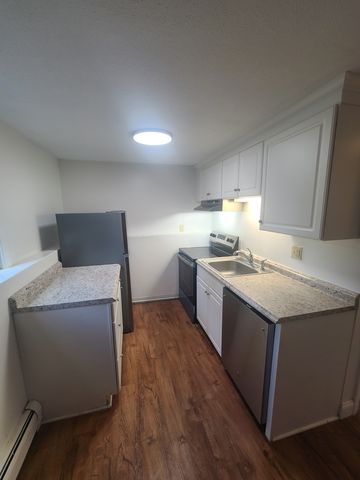 121 Great Rd #E, Acton, MA 01720