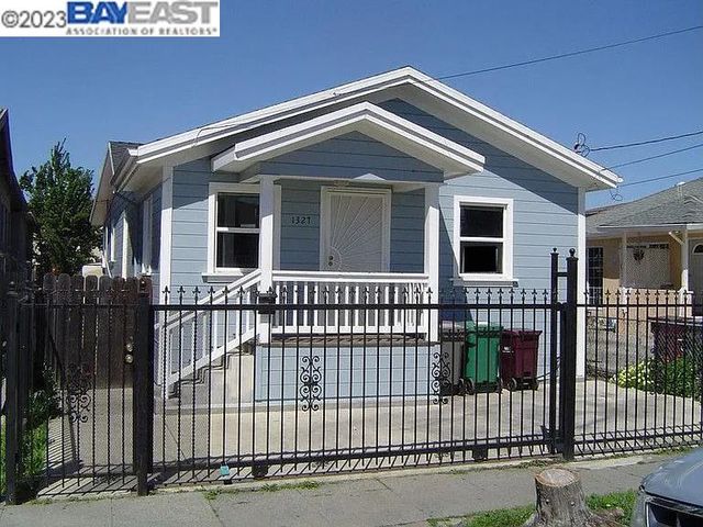 1327 83rd Ave, Oakland, CA 94621