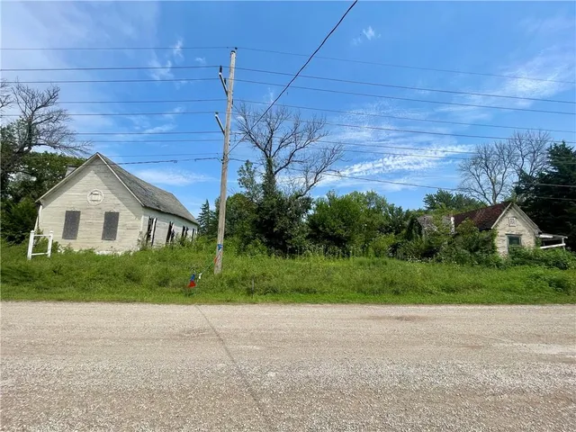312 N  Main St, Blairstown, MO 64726