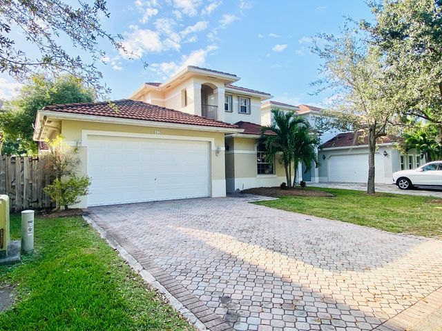 16220 SW 91st Ct, Palmetto Bay, FL 33157