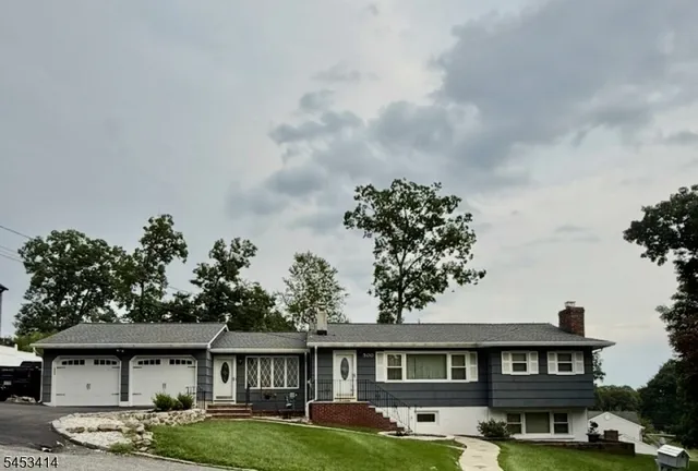 500 Curtis Rd, Landing, NJ 07850
