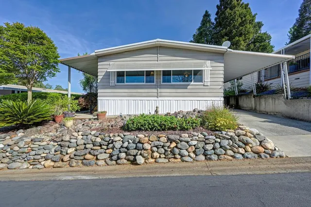 12326 Pepperwood Cir #200, Auburn, CA 95603