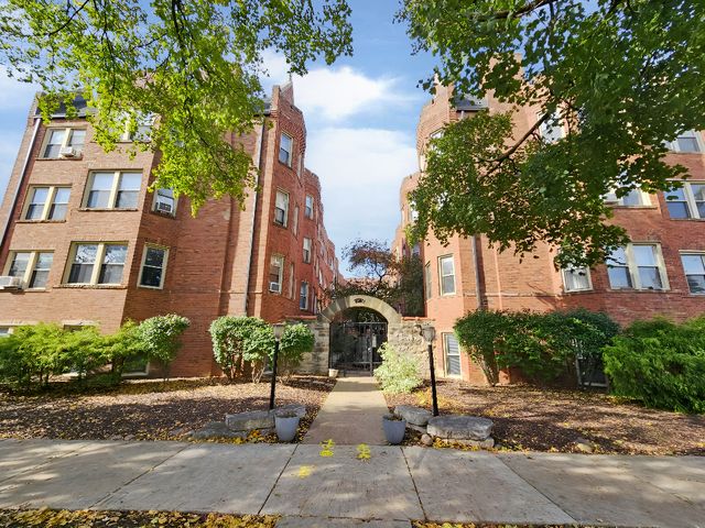 4124 N  Kedvale Ave #300, Chicago, IL 60641