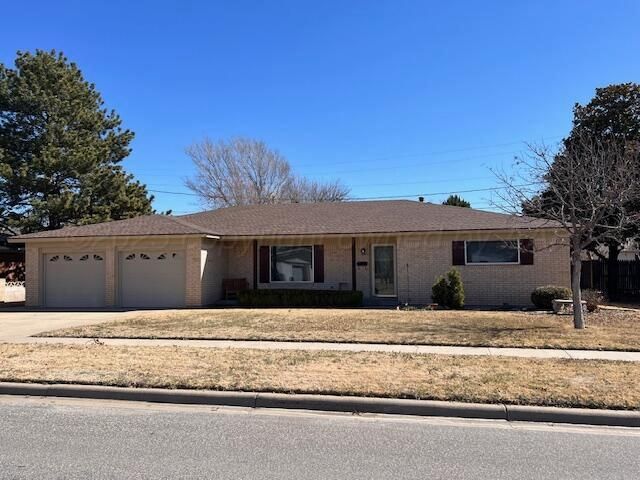 1105 S  Indiana St, Perryton, TX 79070