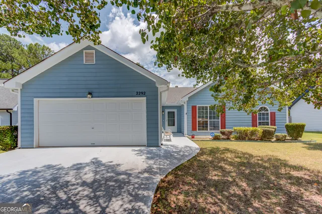 2292 Red Rose Ln, Loganville, GA 30052