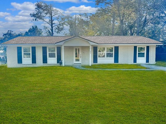 607 Dyches Dr, Savannah, GA 31406