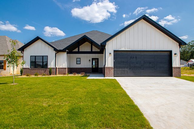 Montgomery Plan in Stonebrook, Maumelle, AR 72113