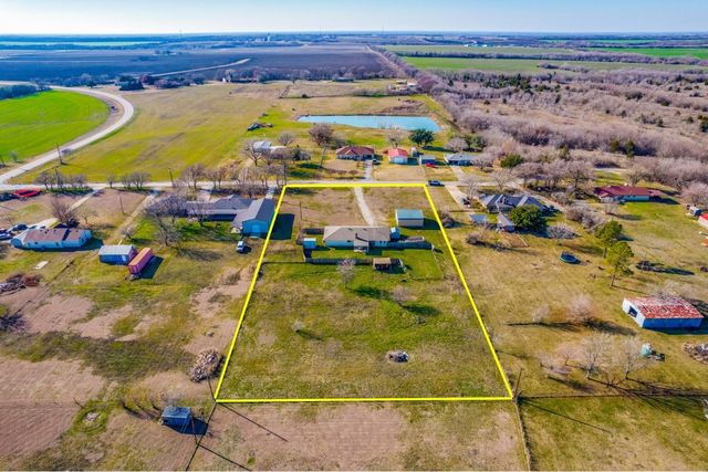 2570 Ford Rd, Howe, TX 75459