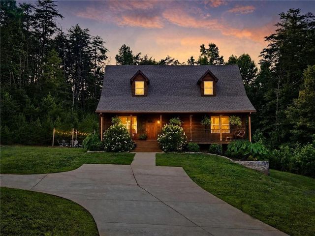 38 Nimblecrest Way, Dahlonega, GA 30533