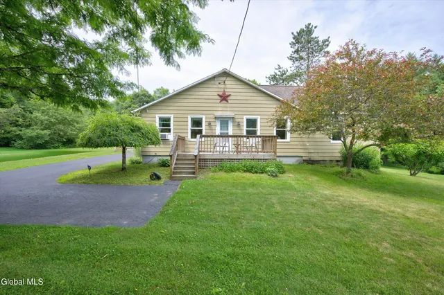 129 Camden Valley Road, Shushan, NY 12873
