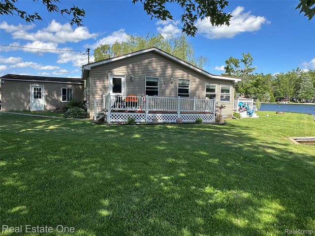 3112 Bull Dog Ln, Farwell, MI 48622