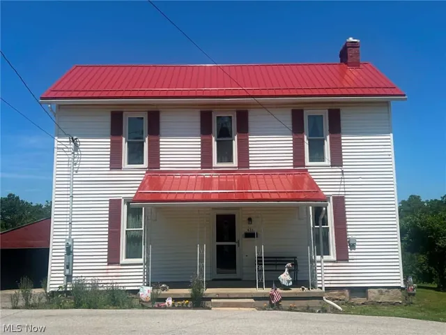 431 W  Walnut St, Barnesville, OH 43713