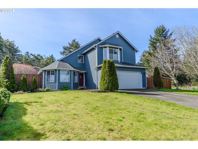 1105 Tideview Ter, Coos Bay, OR 97420