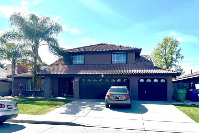 615 Wiedmann Ave, Shafter, CA 93263