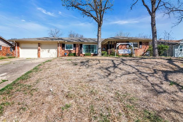 7237 Normandy Rd, Fort Worth, TX 76112