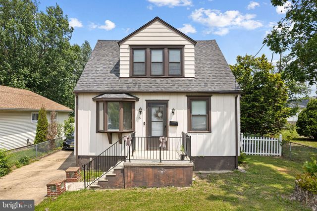 15 Oxford Ave, Gloucester City, NJ 08030