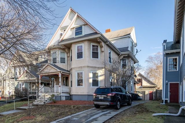 95 College Ave, Somerville, MA 02144