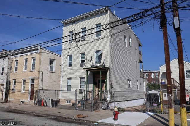 Multi Family Homes For Sale in 07502 Paterson NJ 3 Listings Trulia