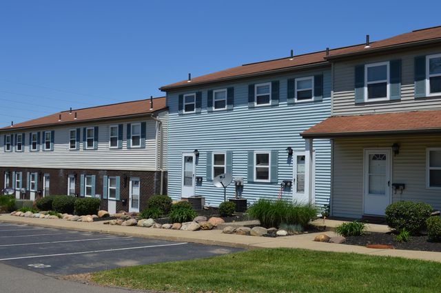 4835 Cranberry Ave NW #c5d2686eb, Canton, OH 44709