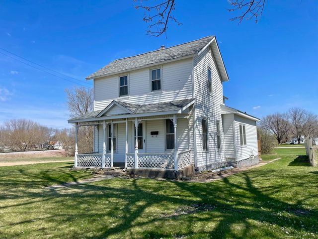 21 N  Jackson Ave, Springfield, MN 56087