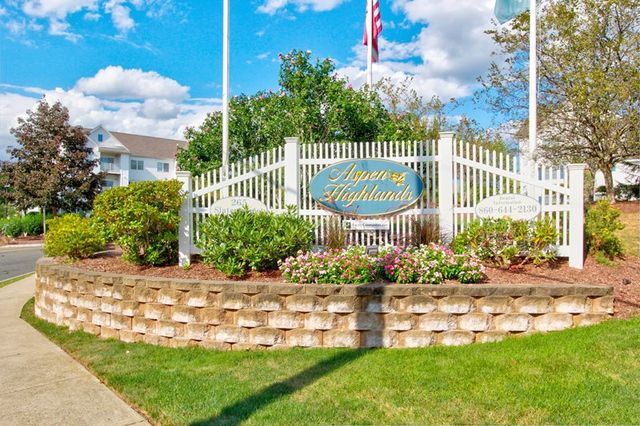 265 Slater St #1, Manchester, CT 06042