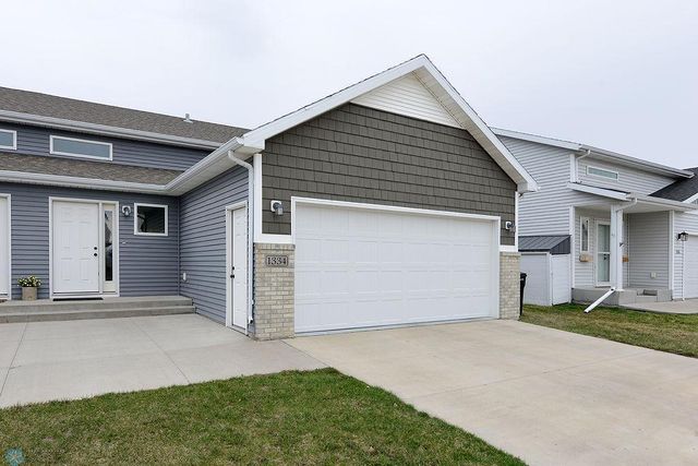 1334 4th St NW, West Fargo, ND 58078