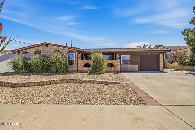 4720 Blossom Ave, El Paso, TX 79924