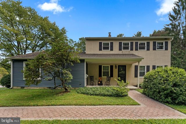 3 Campbell Pl, Phoenixville, PA 19460