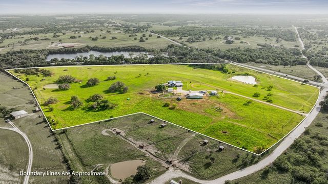 404 Private Road 1562, Stephenville, TX 76401