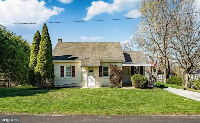 3813 Norwood Ave, Downingtown, PA 19335