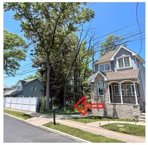 93 Serrell Ave, Staten Island, NY 10312