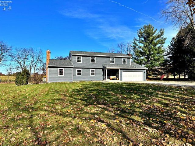 145 W  Woodmere Dr, Tiffin, OH 44883