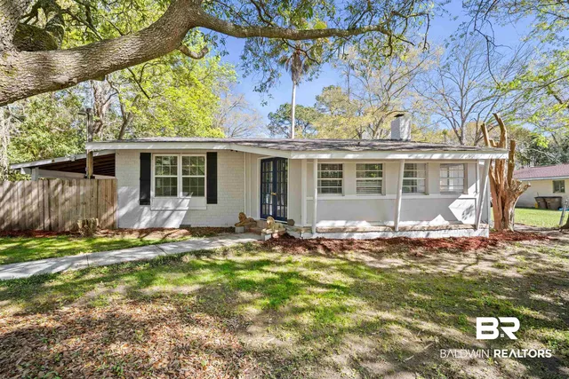 2214 S  Hillwood Dr, Mobile, AL 36605