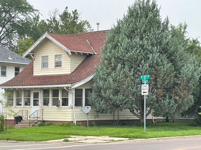 521 5th Ave SE, Aberdeen City, SD 57401