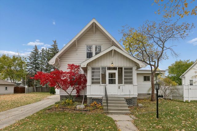 1707 Wilson St, Bay City, MI 48708