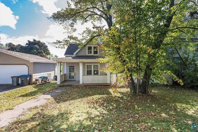 1924 E  6th St, Duluth, MN 55812