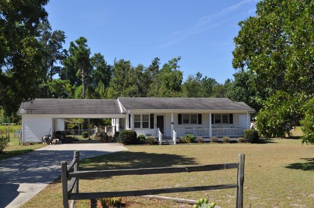 1157 Sawyer Rd, Marion, SC 29571