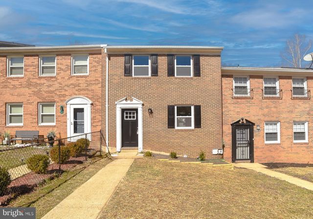 316 Serenity Ct, Prince Frederick, MD 20678
