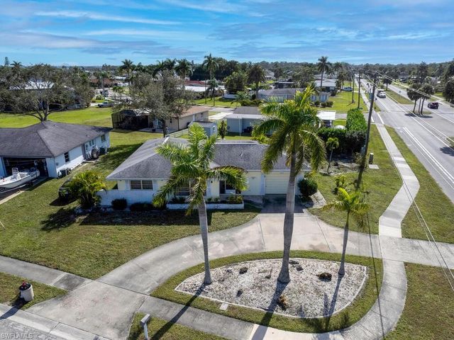 4502 Vinsetta Ave, North Fort Myers, FL 33903