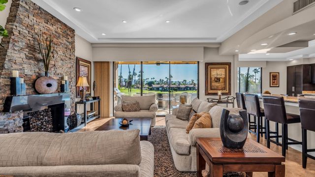 38312 Zinnia Ln, Palm Desert, CA 92211