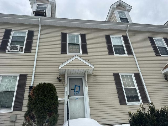 26 Danforth St, Framingham, MA 01701